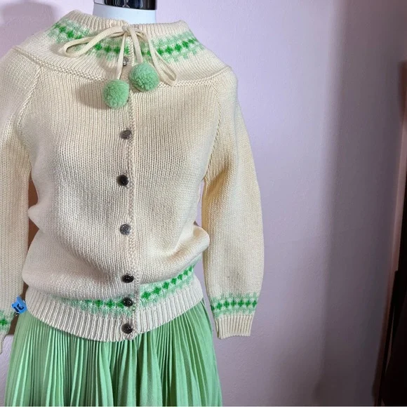 Vintage 1940 50 Retro Ski Aprés Wool Pom Pom tie neck Cardigan Pleated Skirt set - Picture 7 of 17